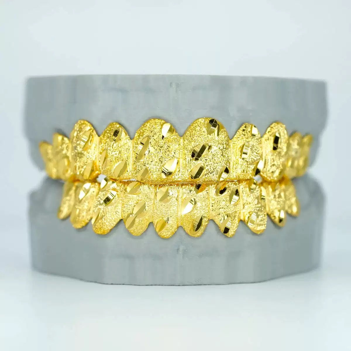 Custom grill & Gold Diamond-Cut Full Grillz Set