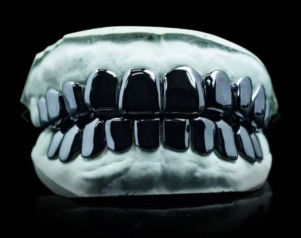 Custom grill & Black gold grillz